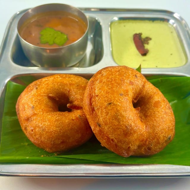 Medhu Vada (2pc).